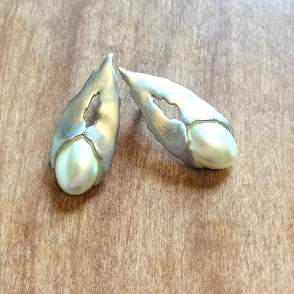 Vintage Silver Faux pearl earrings - Picture 1 of 4